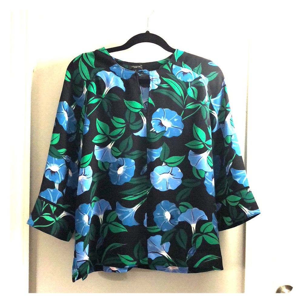 Ann Taylor Printed blouse top